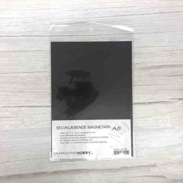 Selvkl�bende magnet ark 0,6mm  21x15cm
