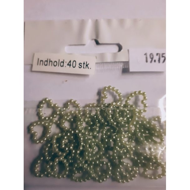 Lyse gr�nne perle hjerter ca 10x10mm
