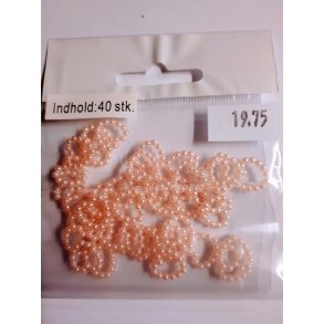 Lyse r�de perle hjerter ca 10x10mm