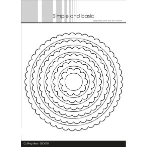  Simple and Basic die Pierced Scalloped Circles 14,3x14,3cm